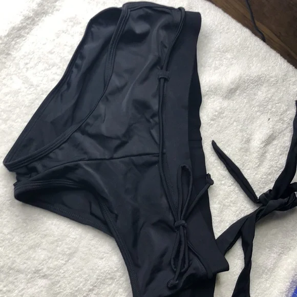 Two piece bathing suit large - Picture 4 of 5